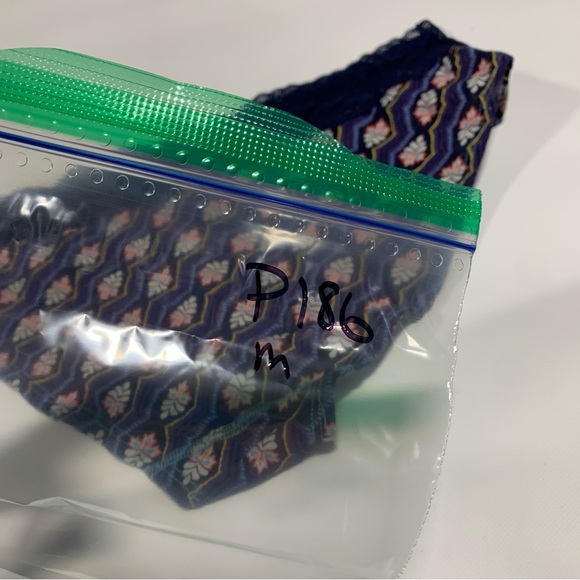 Victoria's Secret PINK Patterned Lace Trim Panties Med P186 - Picture 6 of 6